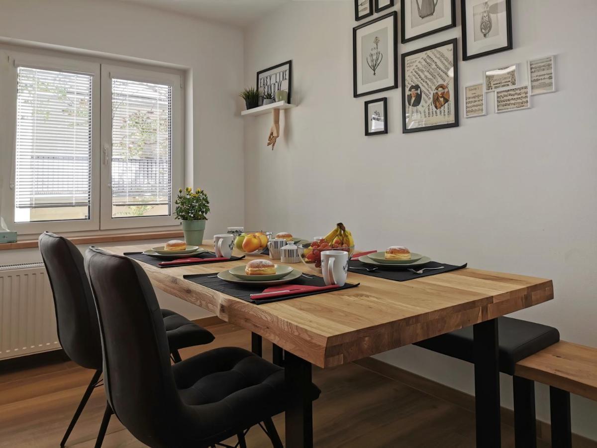 Neues City Center Piano Appartement Mit Netflix Klagenfurt am Wörthersee Exterior foto